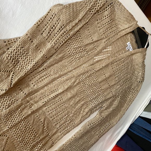 🔴LAST CHANCE🔴 AVLN Studio Cardigan Sweater - Picture 6 of 8